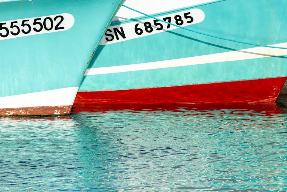 Port de Gwin Zegal à Plouha : les pieux dans la mer